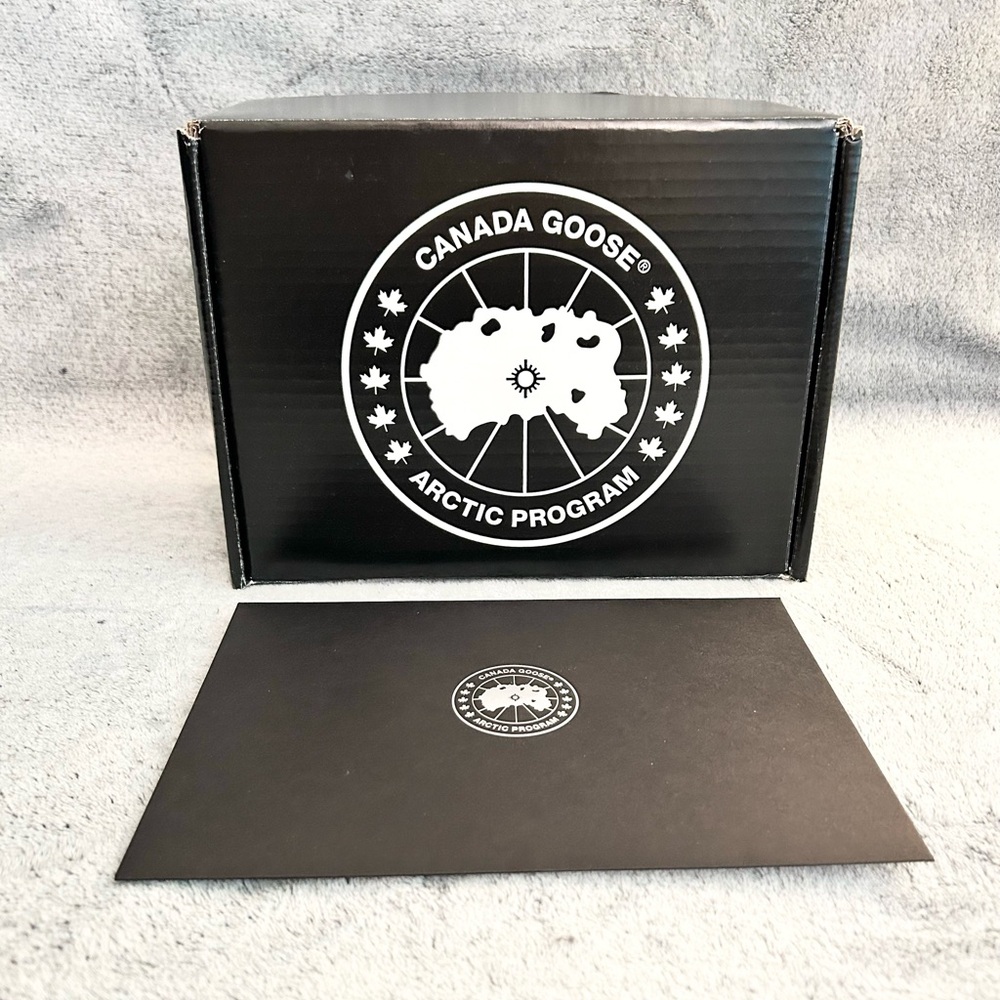 🌸CANADA GOOSE Gift Box with envelope